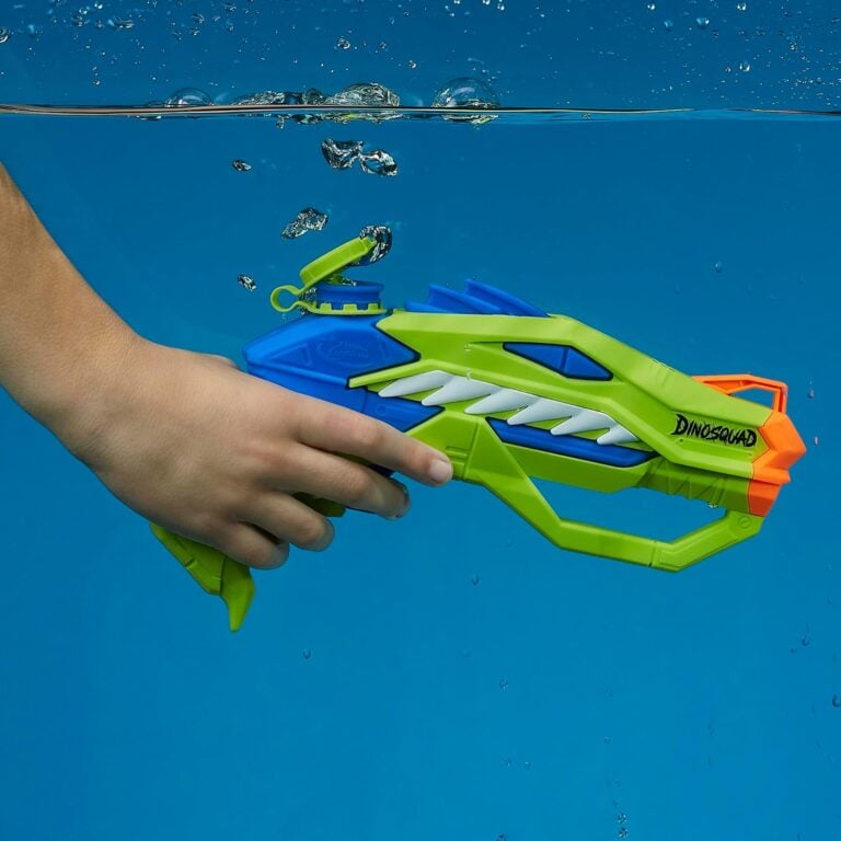 Nerf Super Soaker DinoSquad Raptor-Surge – Pistolet à Eau à Détente – Thème Vélociraptor – Dès 6 Ans – Jeu Extérieur